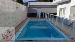 Casa bem localiza !