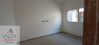 Casa à venda na Martim de Sá, Caraguatatuba | 3 Quartos (1 Suíte) e Amplo Quintal