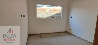 Casa à venda na Martim de Sá, Caraguatatuba | 3 Quartos (1 Suíte) e Amplo Quintal