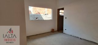 Casa à venda na Martim de Sá, Caraguatatuba | 3 Quartos (1 Suíte) e Amplo Quintal