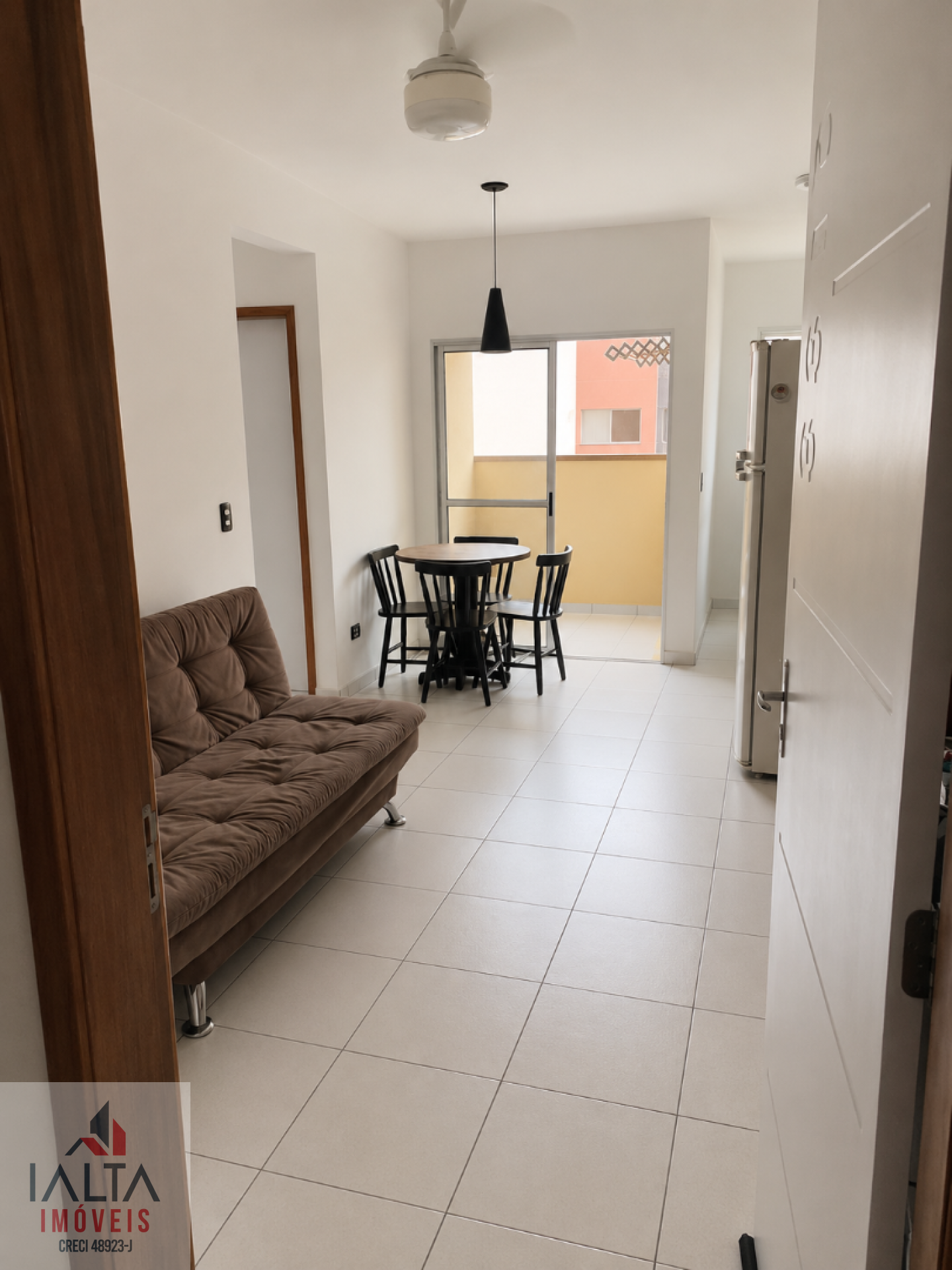 Apartamento mobiliado para locação definitiva no ipiranguinha