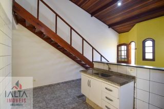 Casa bem localizada no Itaguá!
