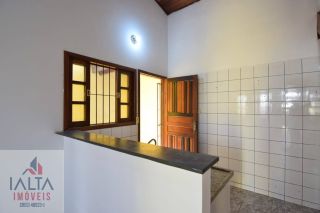 Casa bem localizada no Itaguá!