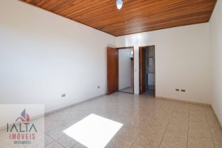Casa bem localizada no Itaguá!