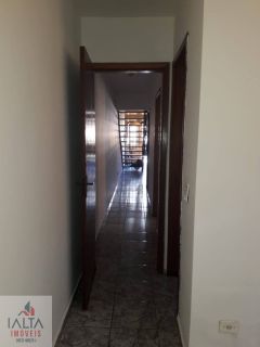 Casa bem localizada no Itaguá!
