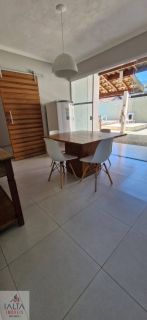 Casa confortável e bem localizada