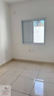 Apartamento Térreo com Solarium e Varanda Gourmet no Perequê-Açu