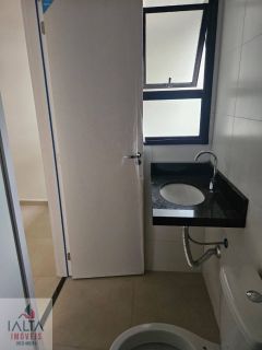 Seu Apartamento no Itaguá: 2 Dormitórios, Suíte e Lavabo a 300 m da Praia