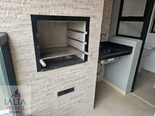 Seu Apartamento no Itaguá: 2 Dormitórios, Suíte e Lavabo a 300 m da Praia