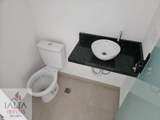 Seu Apartamento no Itaguá: 2 Dormitórios, Suíte e Lavabo a 300 m da Praia