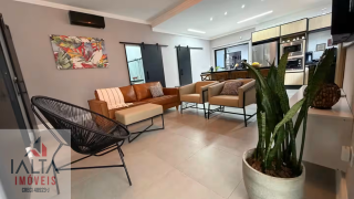 Casa Térrea com Piscina Aquecida a 400 m da Orla do Itaguá