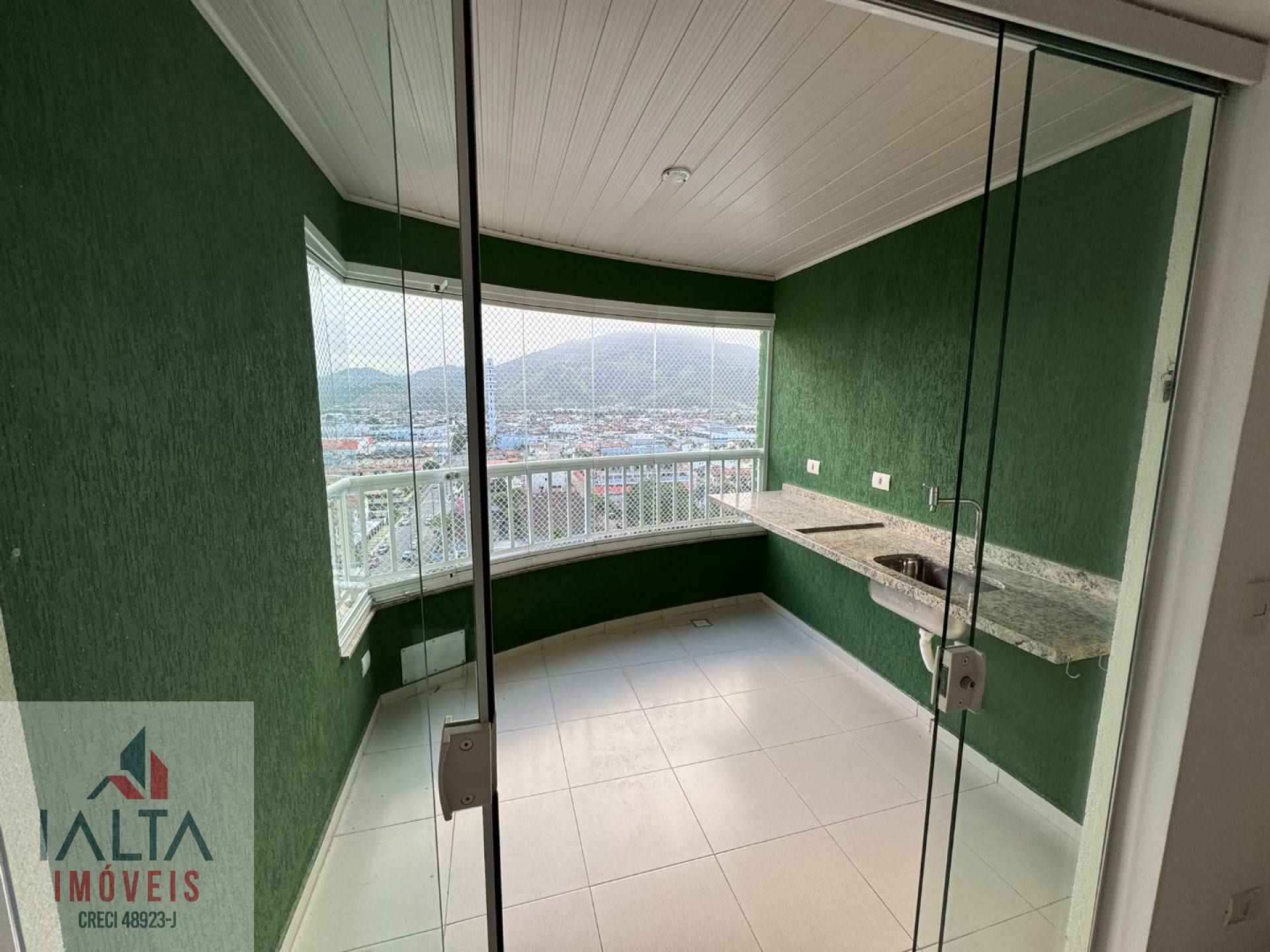 Apartamento com 3 Dormitórios e 2 Vagas de Garagem!