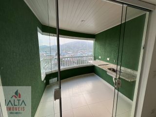 Apartamento com 3 Dormitórios e 2 Vagas de Garagem!