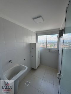 Apartamento com 3 Dormitórios e 2 Vagas de Garagem!