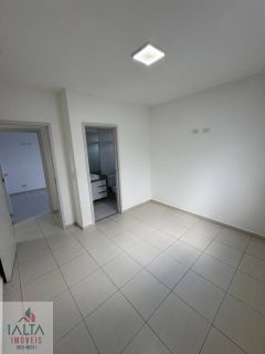 Apartamento com 3 Dormitórios e 2 Vagas de Garagem!