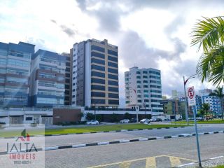 Apartamento de Alto Padrão à venda na Praia das Palmeiras, Caraguatatuba - 3 Quartos (1 Suíte) com Varanda Gourmet e Lazer Completo