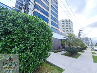 Apartamento de Alto Padrão à venda na Praia das Palmeiras, Caraguatatuba - 3 Quartos (1 Suíte) com Varanda Gourmet e Lazer Completo