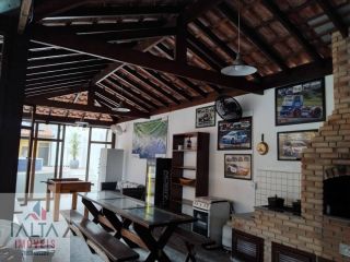 Ampla Casa na Enseada | Ideal para Moradia, Pousada ou Investimento.