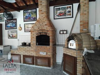 Ampla Casa na Enseada | Ideal para Moradia, Pousada ou Investimento.