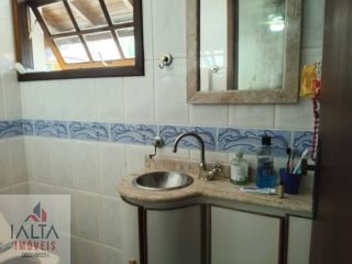 Ampla Casa na Enseada | Ideal para Moradia, Pousada ou Investimento.