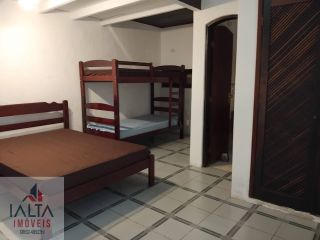Ampla Casa na Enseada | Ideal para Moradia, Pousada ou Investimento.