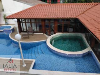 Ampla Casa na Enseada | Ideal para Moradia, Pousada ou Investimento.