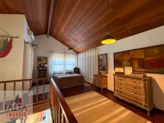 Loft para Locação Definitiva no Itaguá | Amplo Dormitório com Closet e Sacada