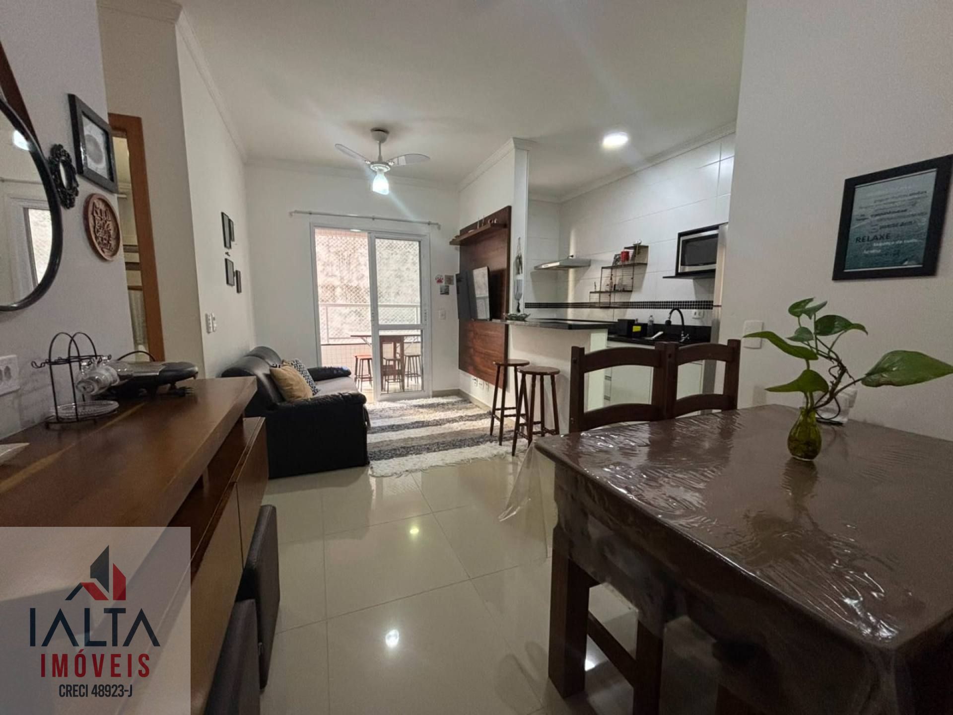Apartamento à venda nas Toninhas – Conforto e excelente localização!