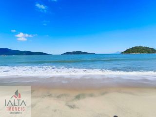 Mansão de Luxo à venda em Caraguatatuba com 10 suítes e Pé na Areia no Massaguaçu