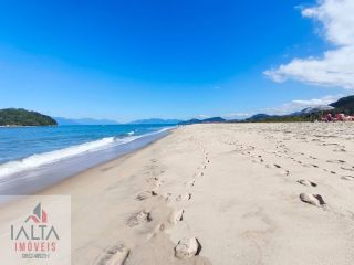 Mansão de Luxo à venda em Caraguatatuba com 10 suítes e Pé na Areia no Massaguaçu