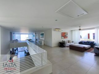 Mansão de Luxo à venda em Caraguatatuba com 10 suítes e Pé na Areia no Massaguaçu