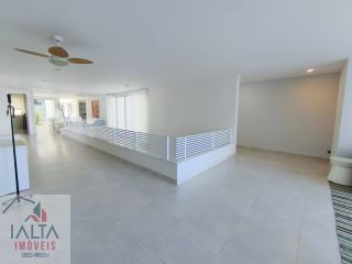 Mansão de Luxo à venda em Caraguatatuba com 10 suítes e Pé na Areia no Massaguaçu