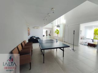 Mansão de Luxo à venda em Caraguatatuba com 10 suítes e Pé na Areia no Massaguaçu