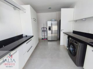 Mansão de Luxo à venda em Caraguatatuba com 10 suítes e Pé na Areia no Massaguaçu