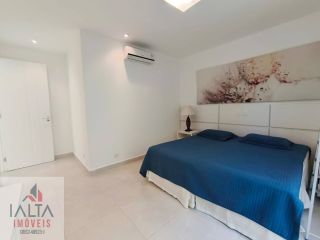 Mansão de Luxo à venda em Caraguatatuba com 10 suítes e Pé na Areia no Massaguaçu
