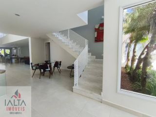 Mansão de Luxo à venda em Caraguatatuba com 10 suítes e Pé na Areia no Massaguaçu