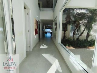Mansão de Luxo à venda em Caraguatatuba com 10 suítes e Pé na Areia no Massaguaçu
