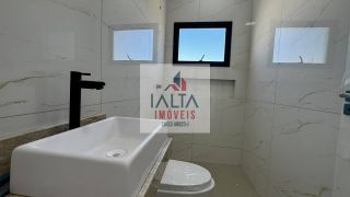 Sobrado novo a venda no Balneário Golfinhos/Caraguatatuba SP