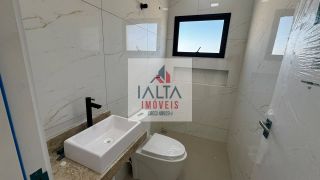 Sobrado novo a venda no Balneário Golfinhos/Caraguatatuba SP