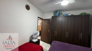 Casa de 2 dormitórios com edícula no Centro, Caraguatatuba/SP