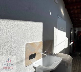 Casa nova 2 dormitórios no Centro, Caraguatatuba/SP