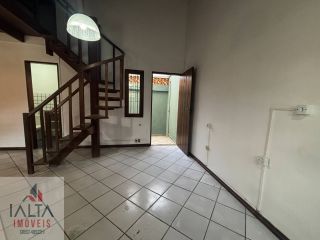 Loft Charmoso no Itaguá a 450 m da Orla – Conforto, Praticidade e Excelente Localização!