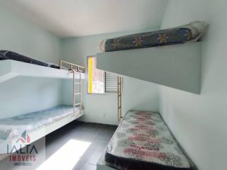 Casa à venda no Jardim Britânia com 2 quartos, churrasqueira e a 120m da praia em Caraguatatuba