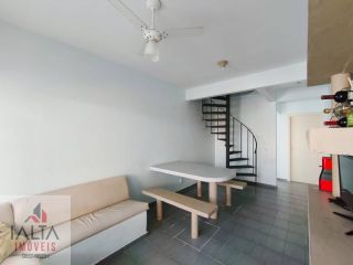 Casa à venda no Jardim Britânia com 2 quartos, churrasqueira e a 120m da praia em Caraguatatuba