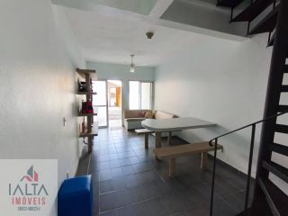 Casa à venda no Jardim Britânia com 2 quartos, churrasqueira e a 120m da praia em Caraguatatuba