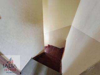 Sobrado à venda com 2 quartos e churrasqueira em condomínio fechado seguro