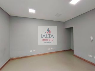 Sala Comercial à venda no Indaiá, Caraguatatuba, com 6 salas e 2 vagas