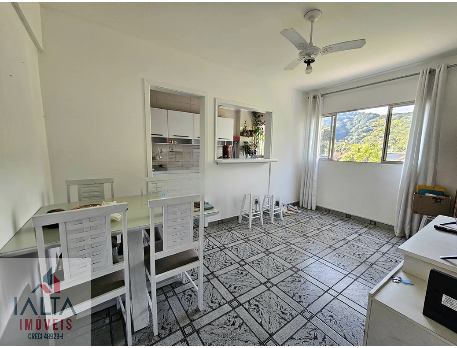 Apartamento a 350mts da Praia Cocanha, Massaguaçu - Caraguatatuba/SP