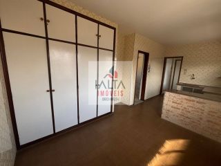 LOCAÇÃO DEFINITIVA – APARTAMENTO AMPLO NO CENTRO DE UBATUBA