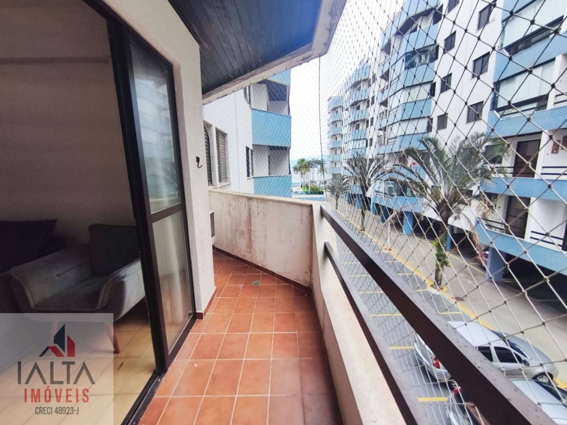 Apartamento 3 Dormitórios Pé na Areia – Prainha, Caraguatatuba